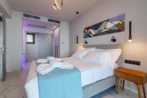 Two-Bedroom Villa - Euphoria Villa (11)